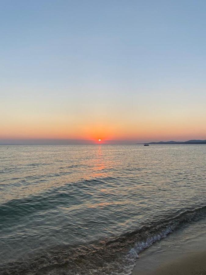 Lili Houses In Nikiti 350M From The Beach Exterior photo